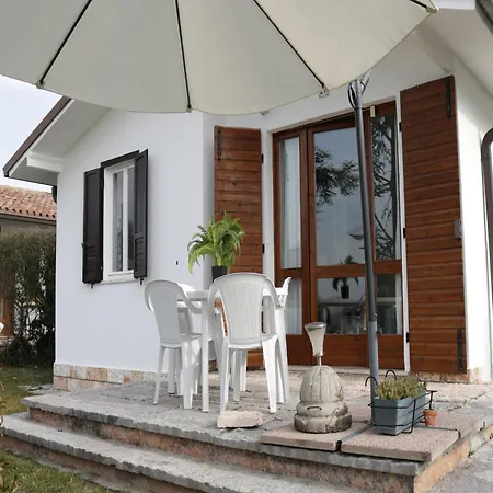 펜션 Near Garda With Pool